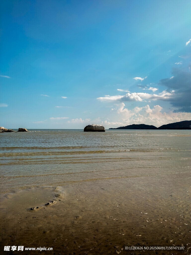 海边沙滩风光