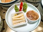 美味蘸酱配特色小食