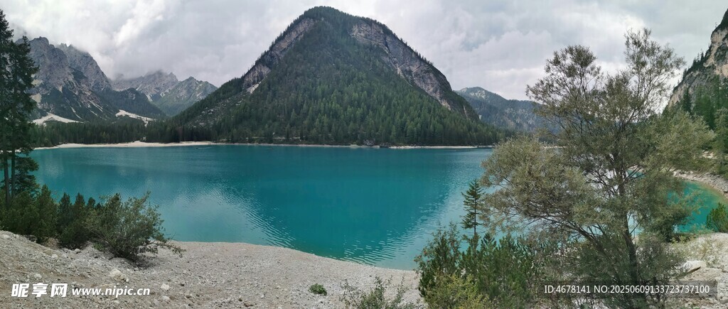 绝美湖山风光