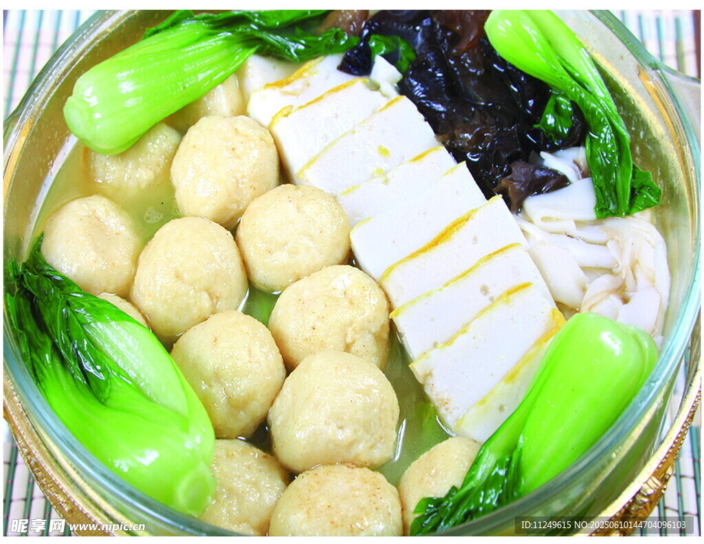 豆腐丸子炖鱼糕