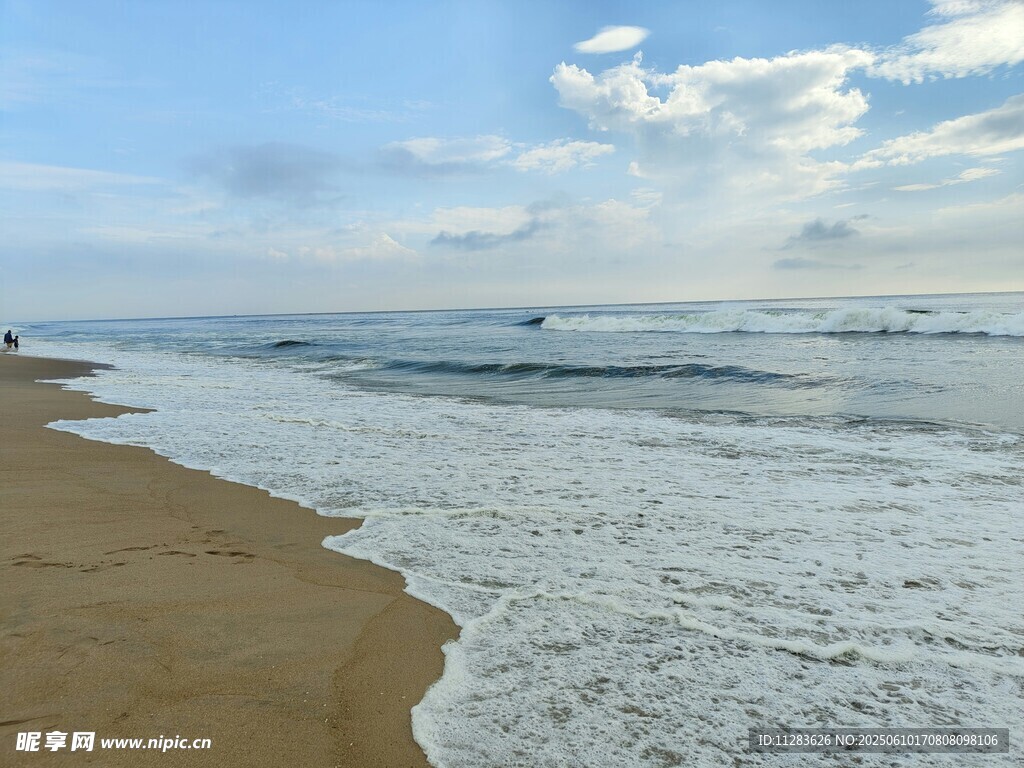 海边沙滩海浪美景