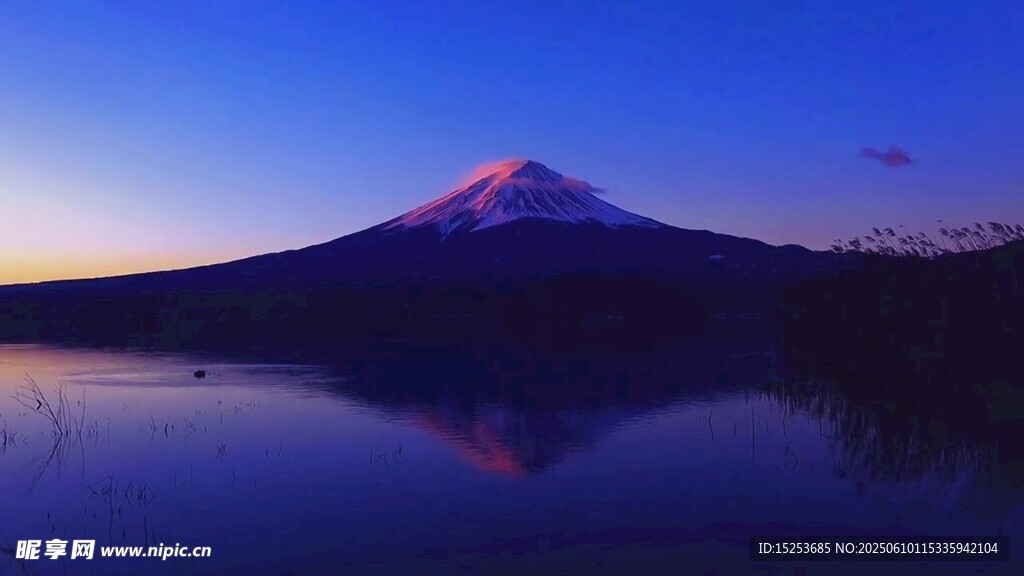 富士山湖畔绝美暮色