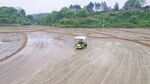 水田中农机作业场景