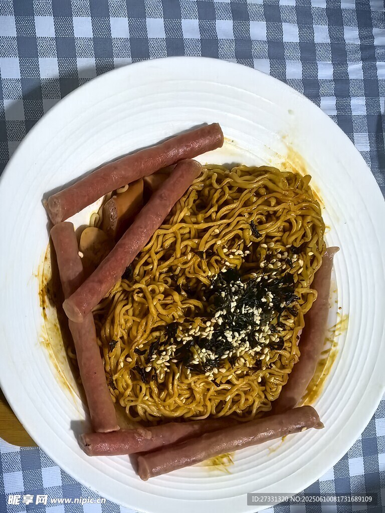 香肠拌火鸡面
