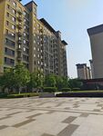 现代小区广场与高层住宅