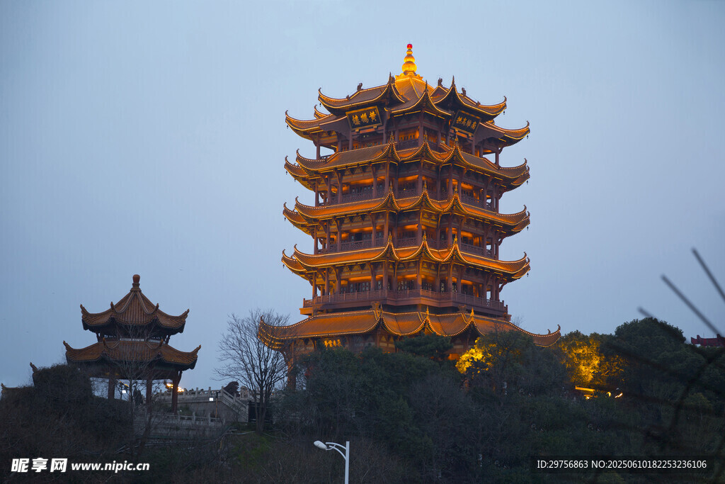 黄鹤楼夜景古典建筑之美