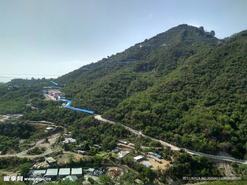 山间村落美景