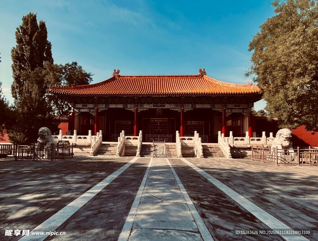 中式古建筑庙宇庄严景致