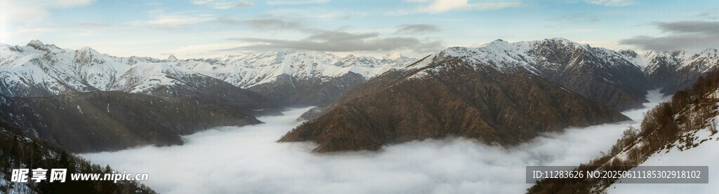 壮丽雪山景观