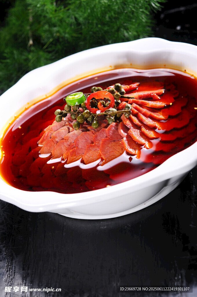 红油牛肉