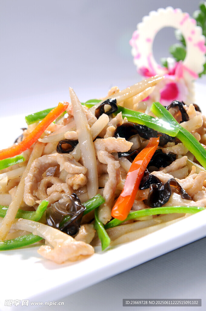 莲菜炒肉丝