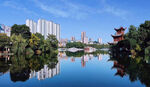 湖畔城市