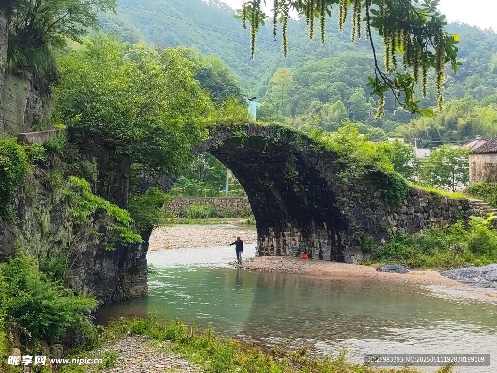 石拱桥