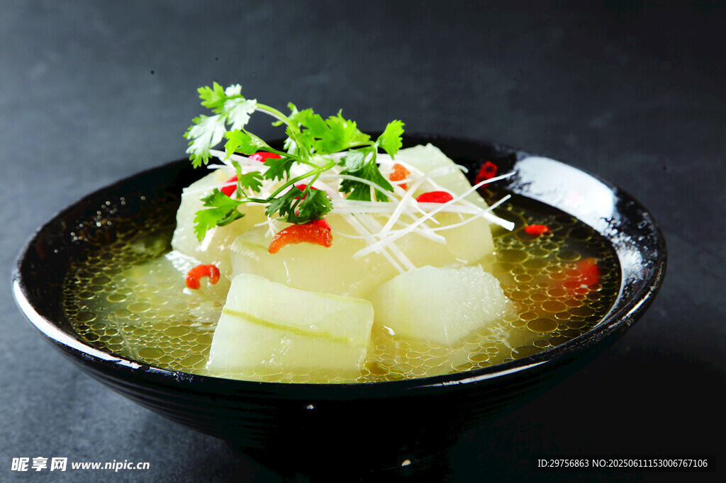 日式豆腐汤清新美味