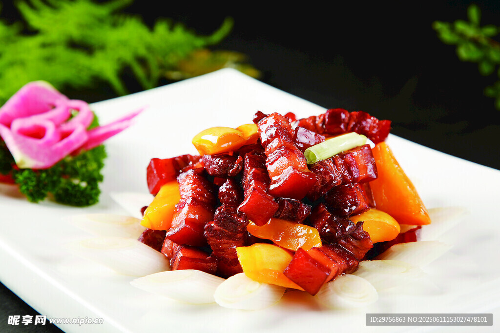 彩椒炒牛肉粒
