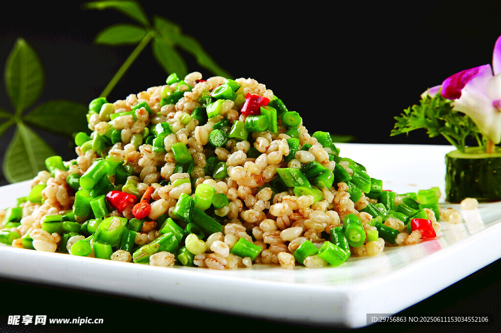美味荞麦蔬菜小炒