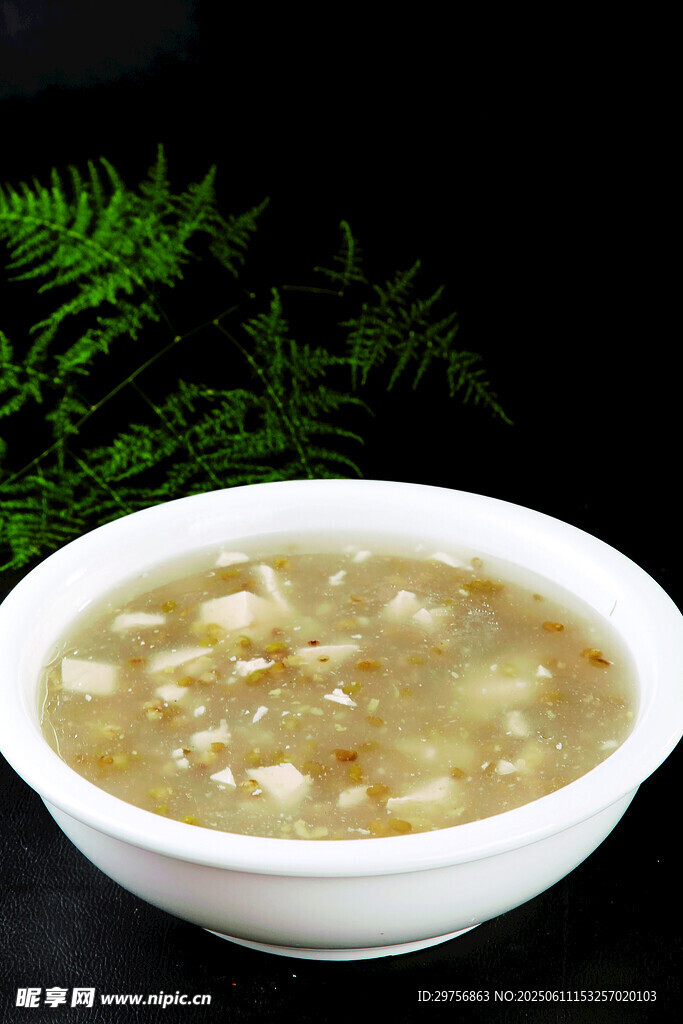 一碗美味绿豆薏仁汤