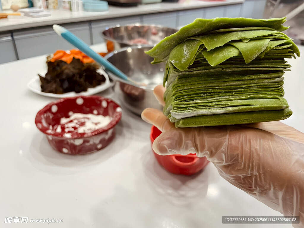 手工制作食材与调料准备