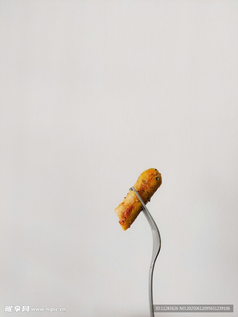 叉子上的美味小点心