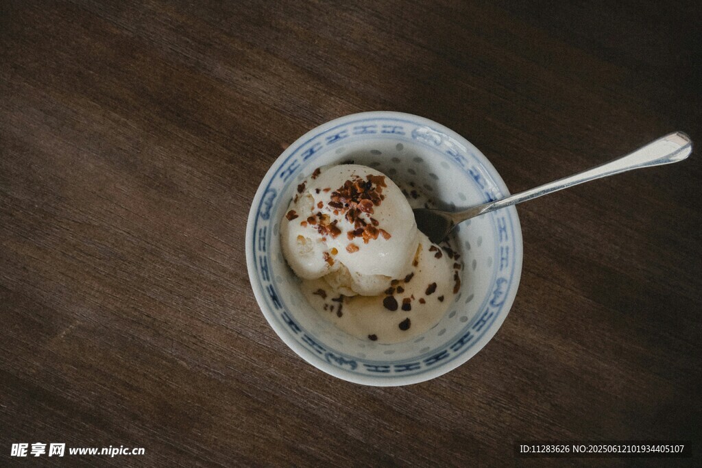 碗中美味冰淇淋