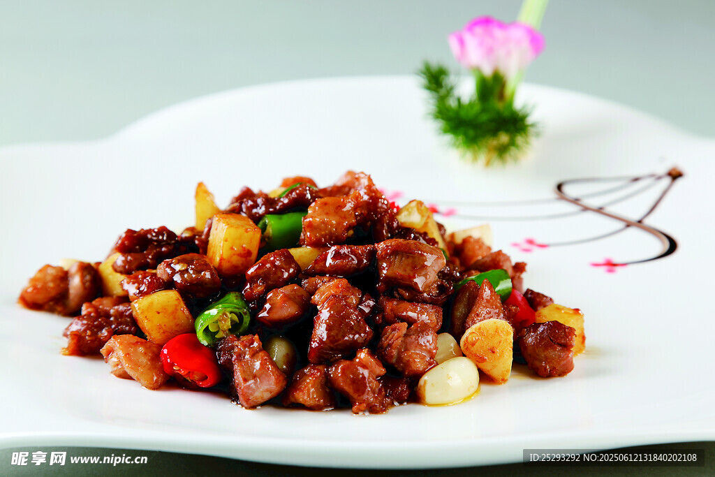 美味彩椒炒牛肉粒