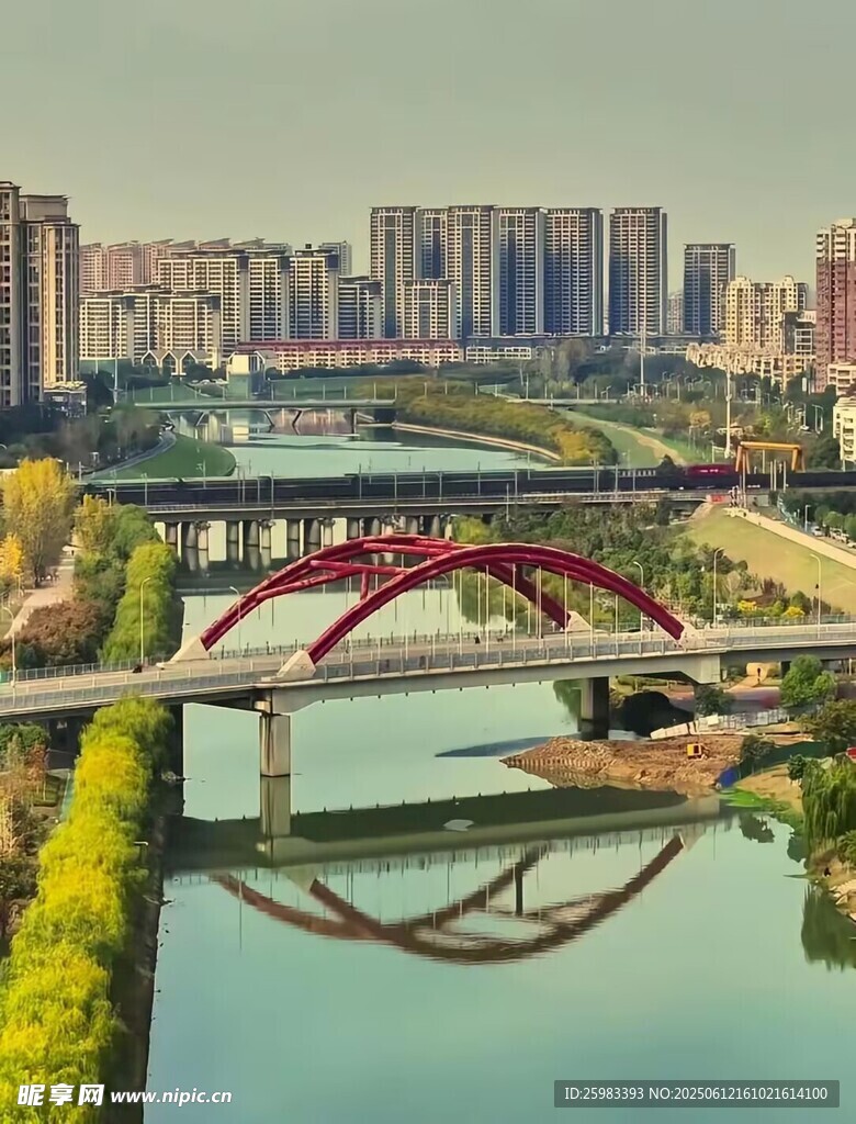 河畔拱桥
