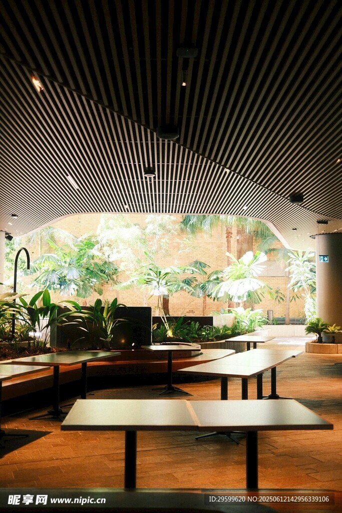 现代风格室内休闲餐饮空间