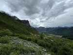 山间绿野 云雾缭绕之景