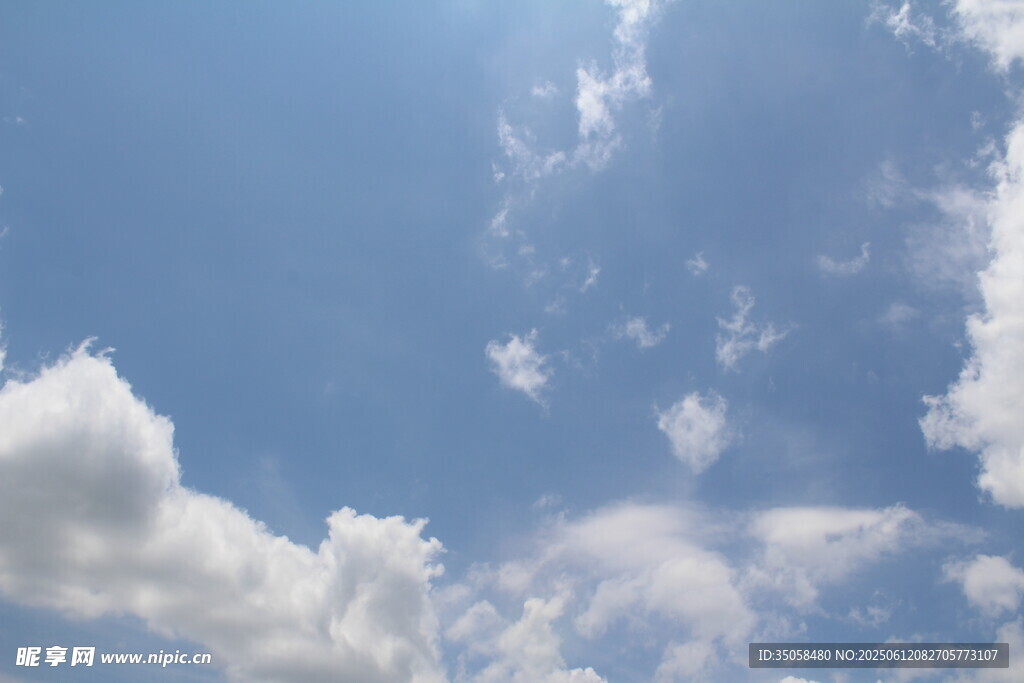 蓝天白云 
