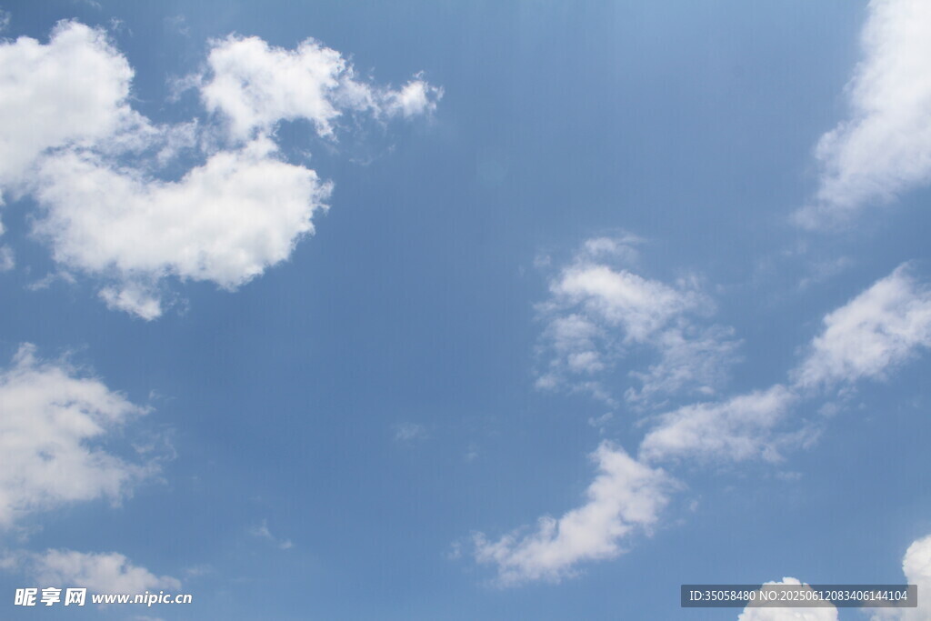 蓝天白云 