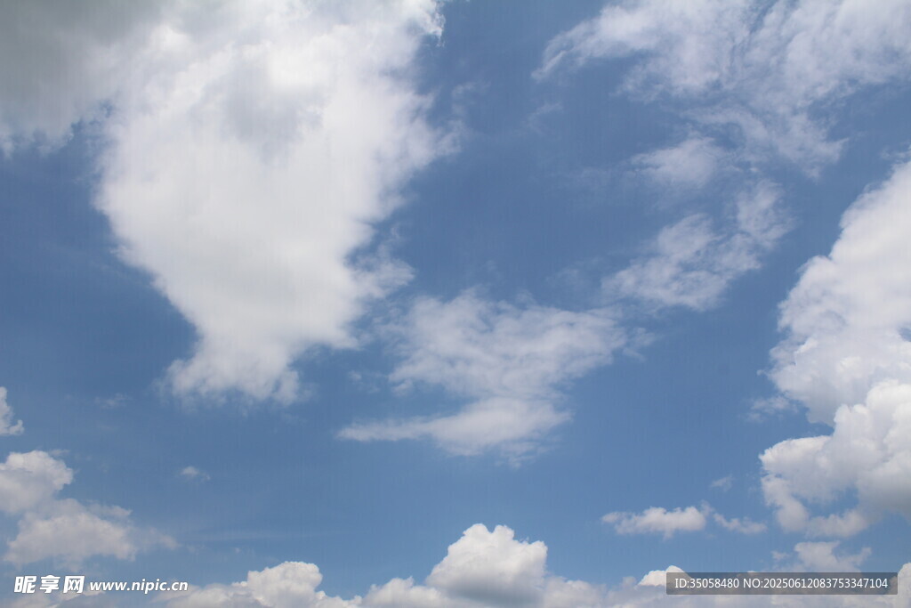 蓝天白云 