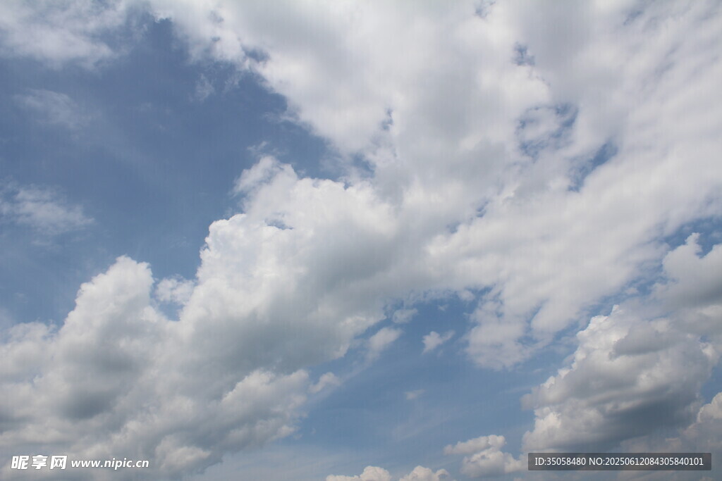 蓝天白云 