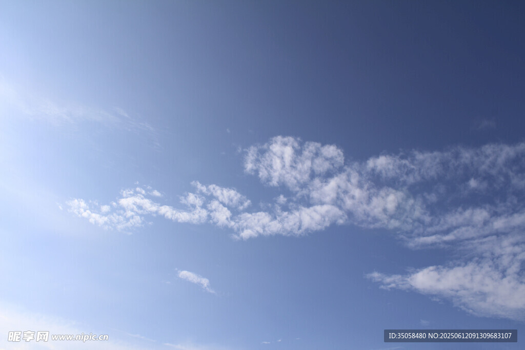 蓝天白云 