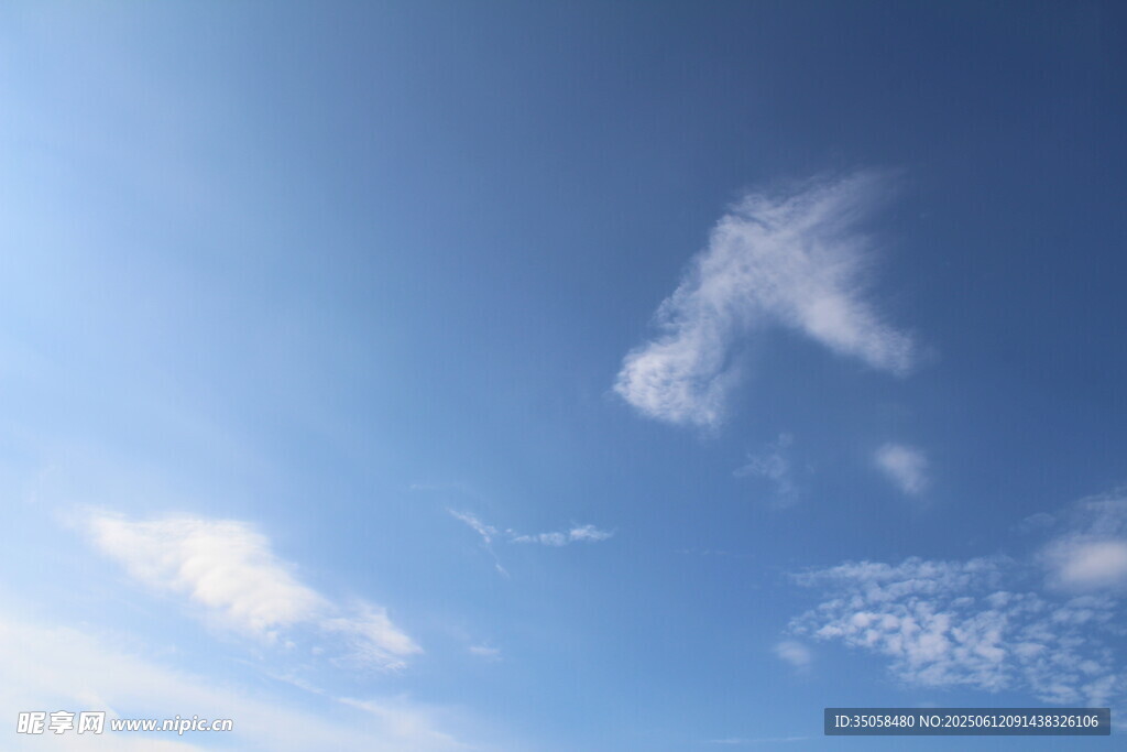 蓝天白云 