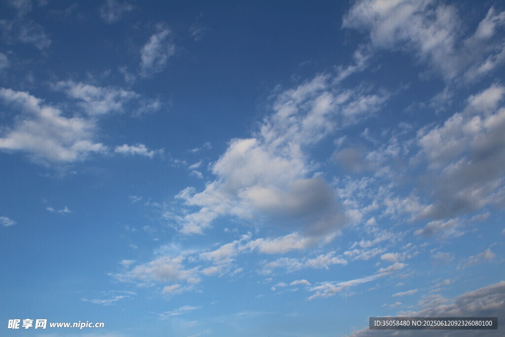 蓝天白云 