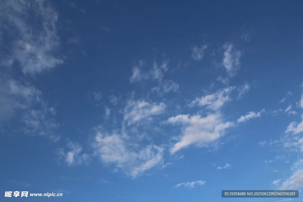 蓝天白云 