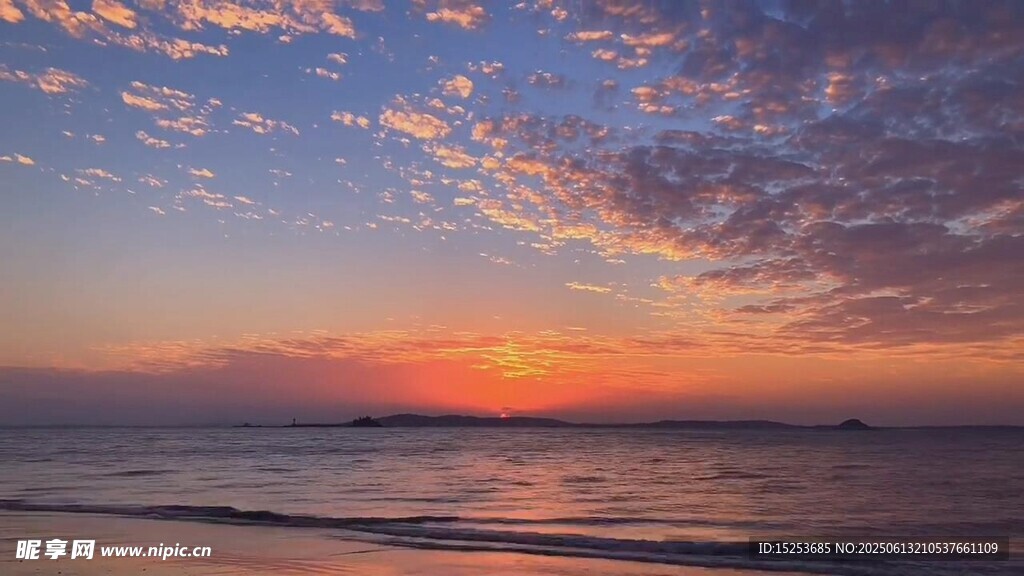 海边绝美日落天空景象
