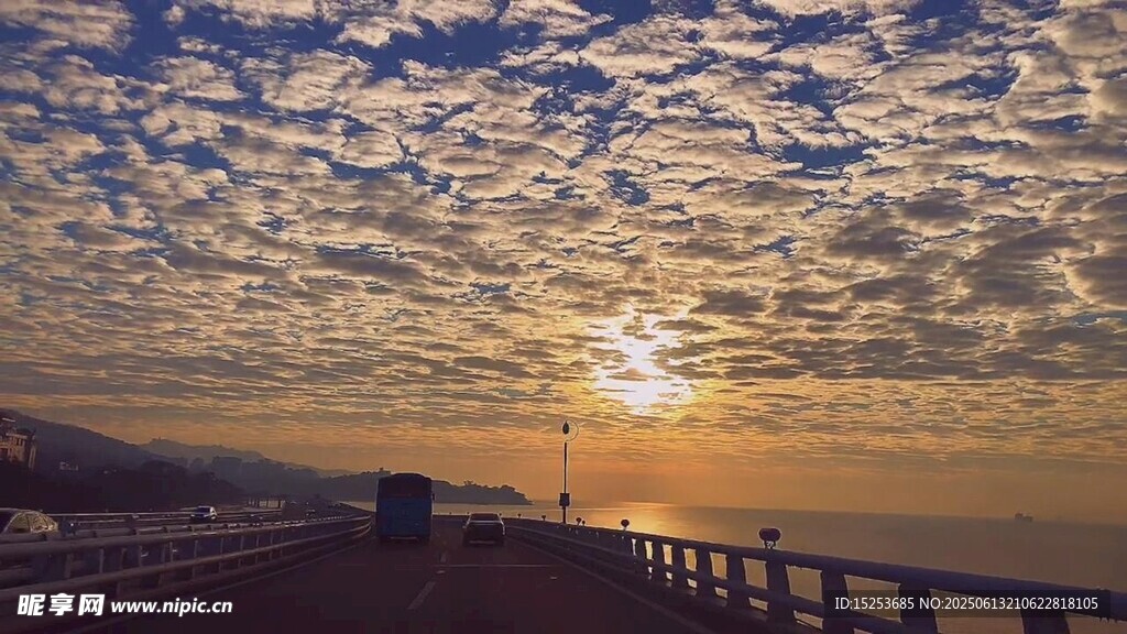 海边日出美景