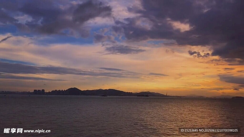 海上壮丽日落美景