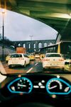 车内视角看道路拥堵景象