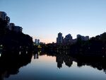 湖面夕阳