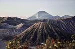 壮丽火山地貌景观