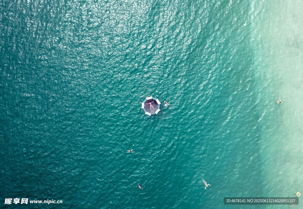 海上孤舟