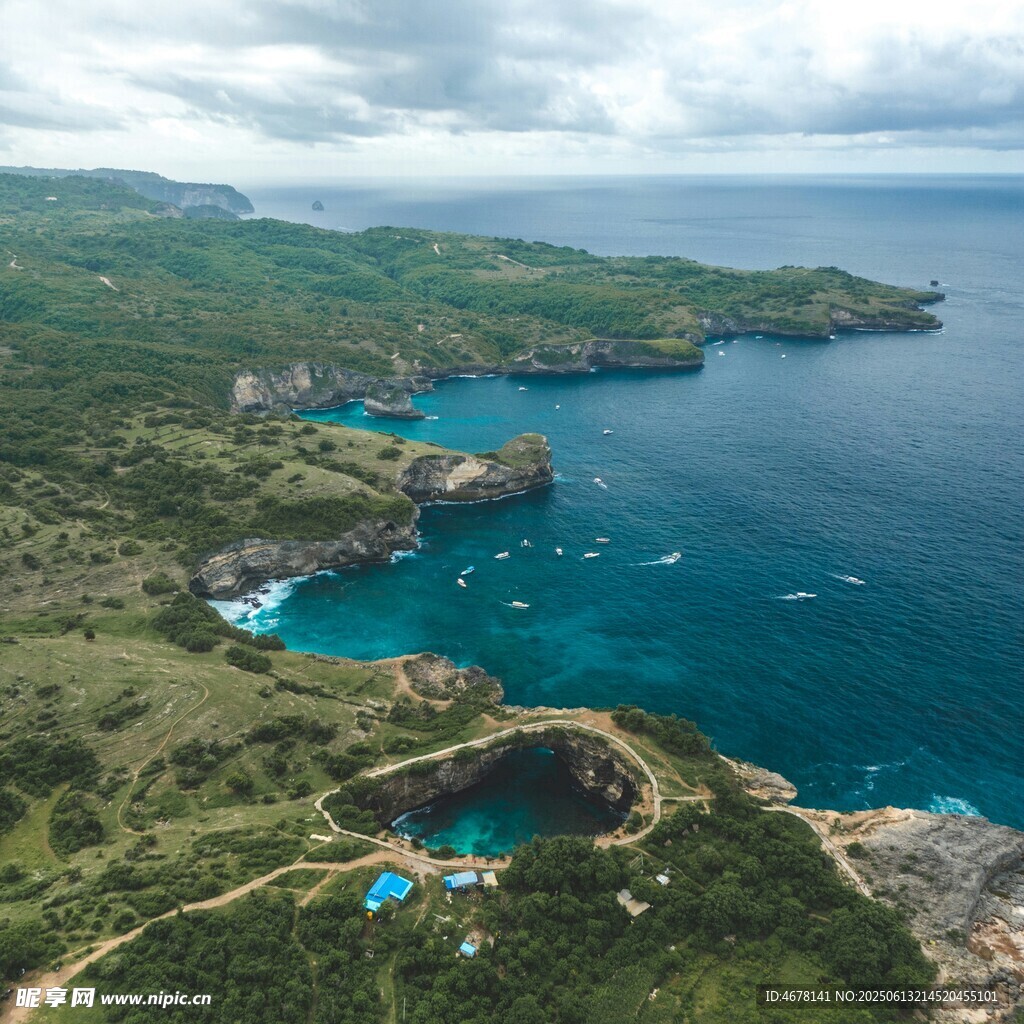 海岛绝美风光俯瞰图