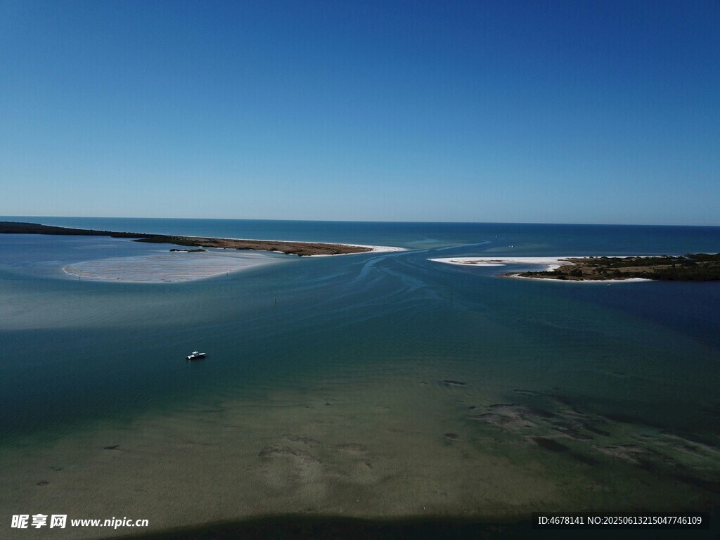 宁静海湾美景