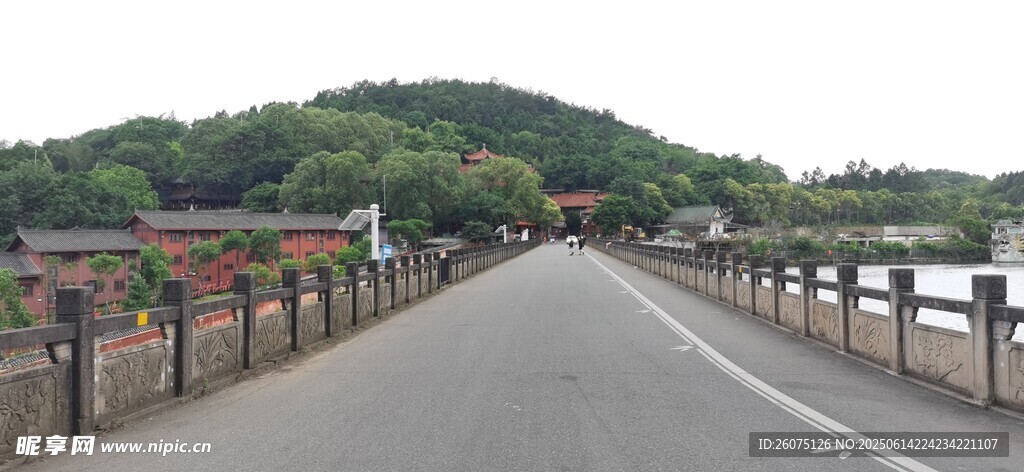 堤坝