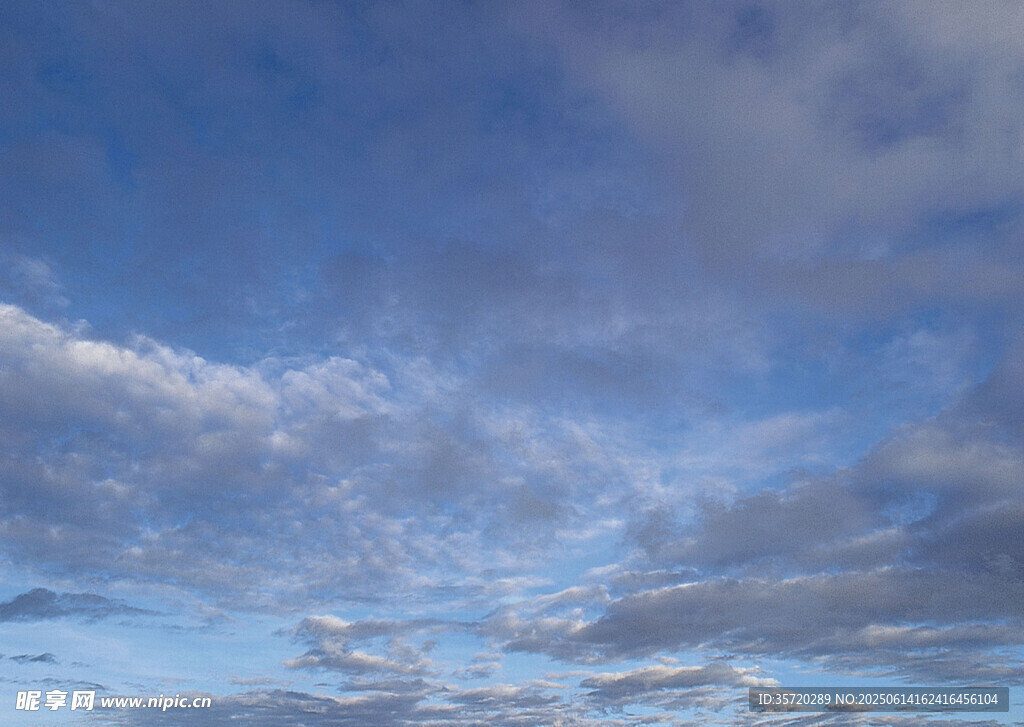 蓝天白云美景