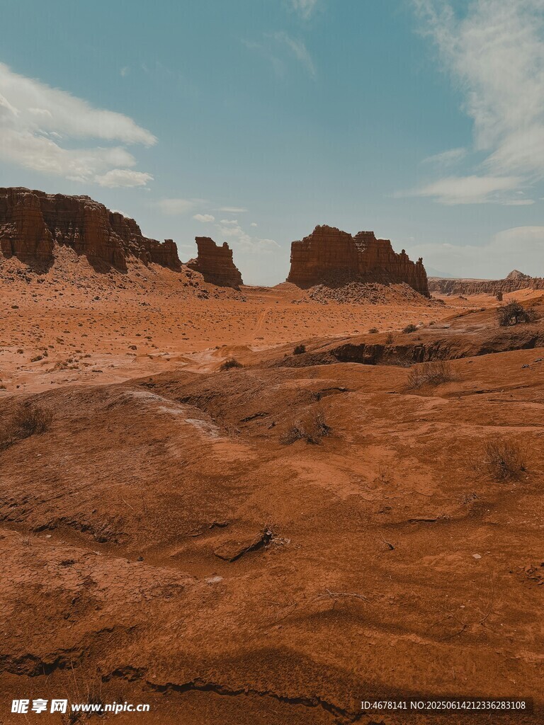 壮丽沙漠地貌景观