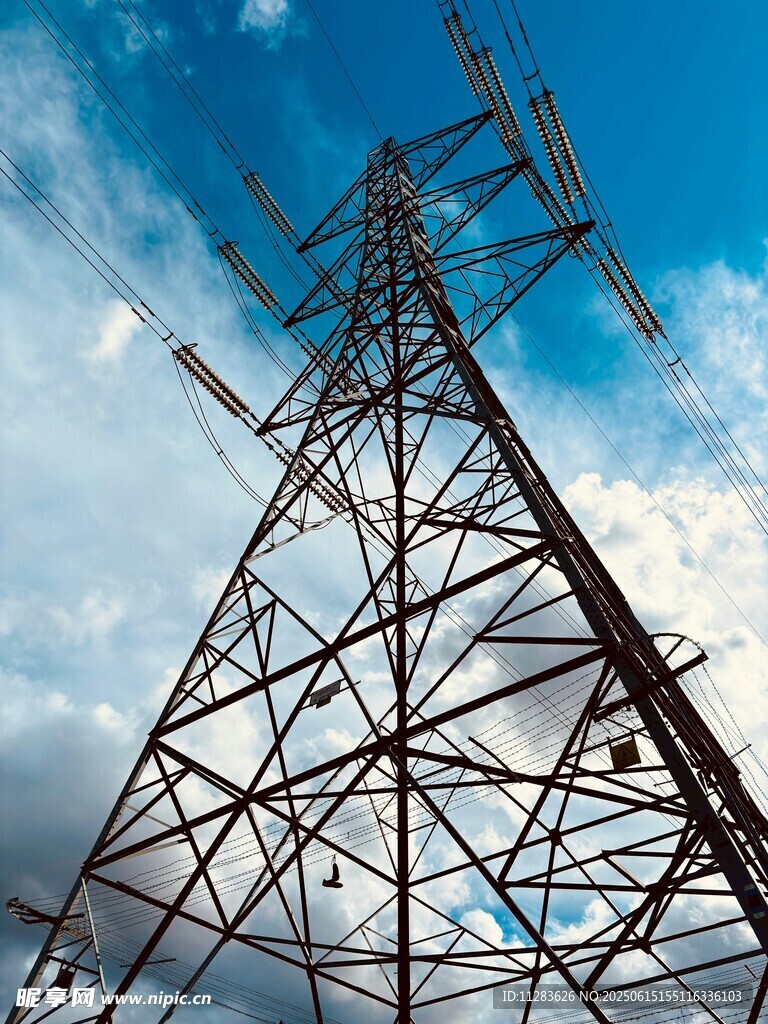 高耸输电塔