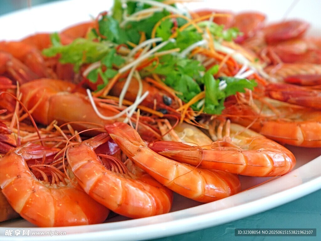 美味鲜虾摆盘